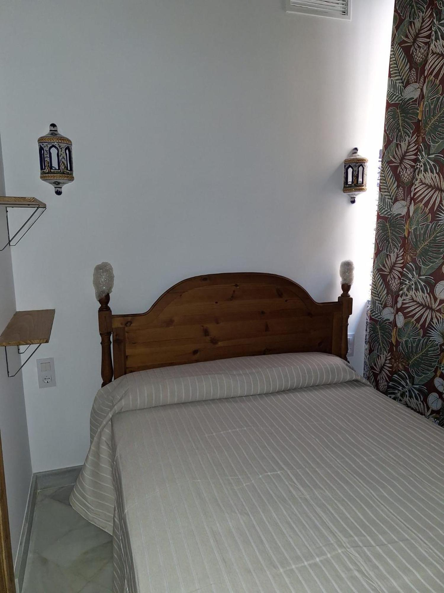 Apartamento Plaza San Roman Sevilla Bagian luar foto